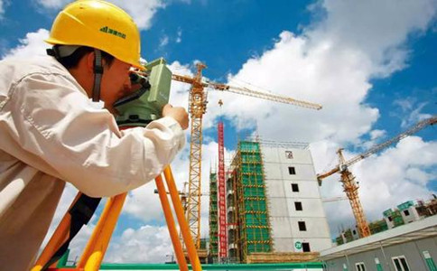 建筑企業(yè)提交資質(zhì)延續(xù)材料后多久可以領(lǐng)證？注意事項(xiàng)有哪些？